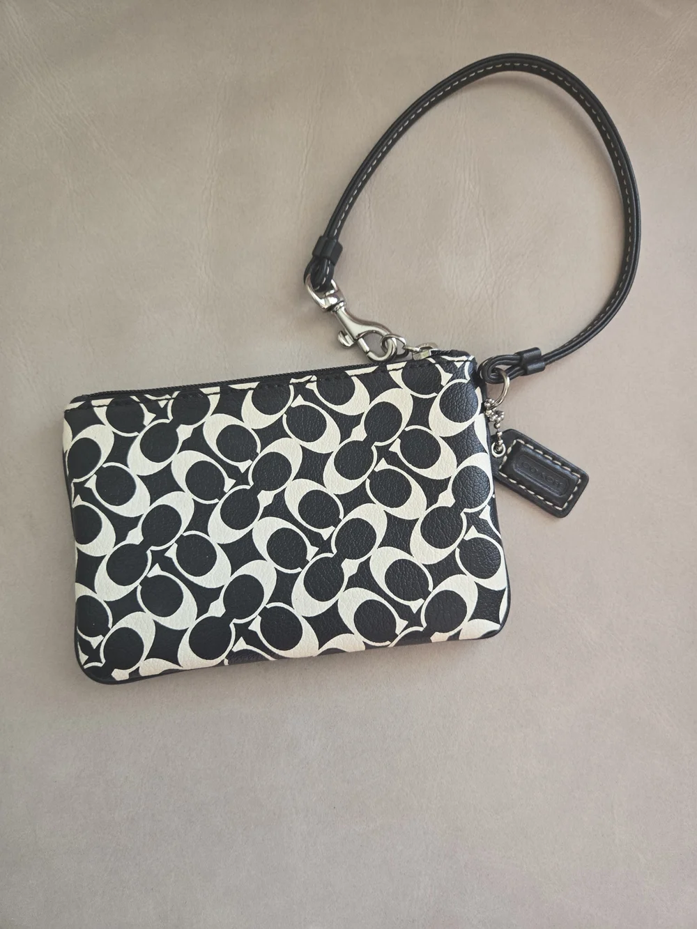 Coach Black & Cream Signature Wristlet